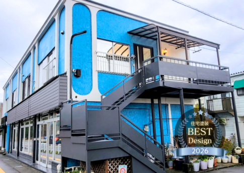 外壁塗装　どらえもん　トタン壁　築4年