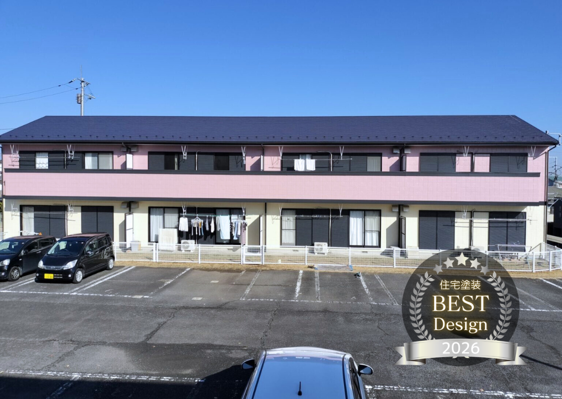 外壁塗装　アイボリー　ピンク　清潔感　アパート塗装